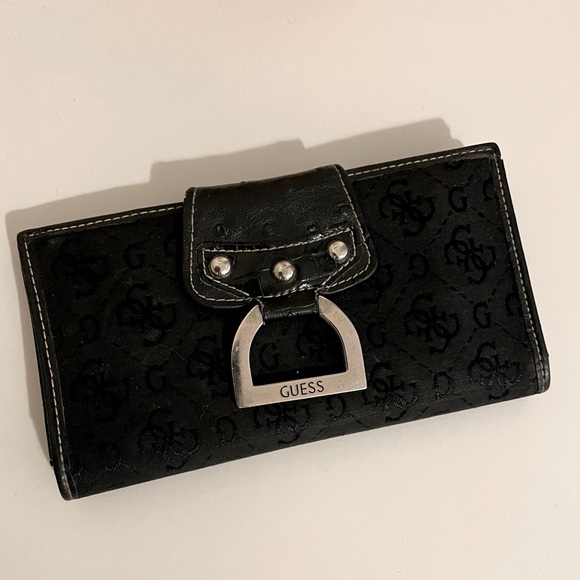 Guess Vintage Black Wallet - Picture 2 of 4